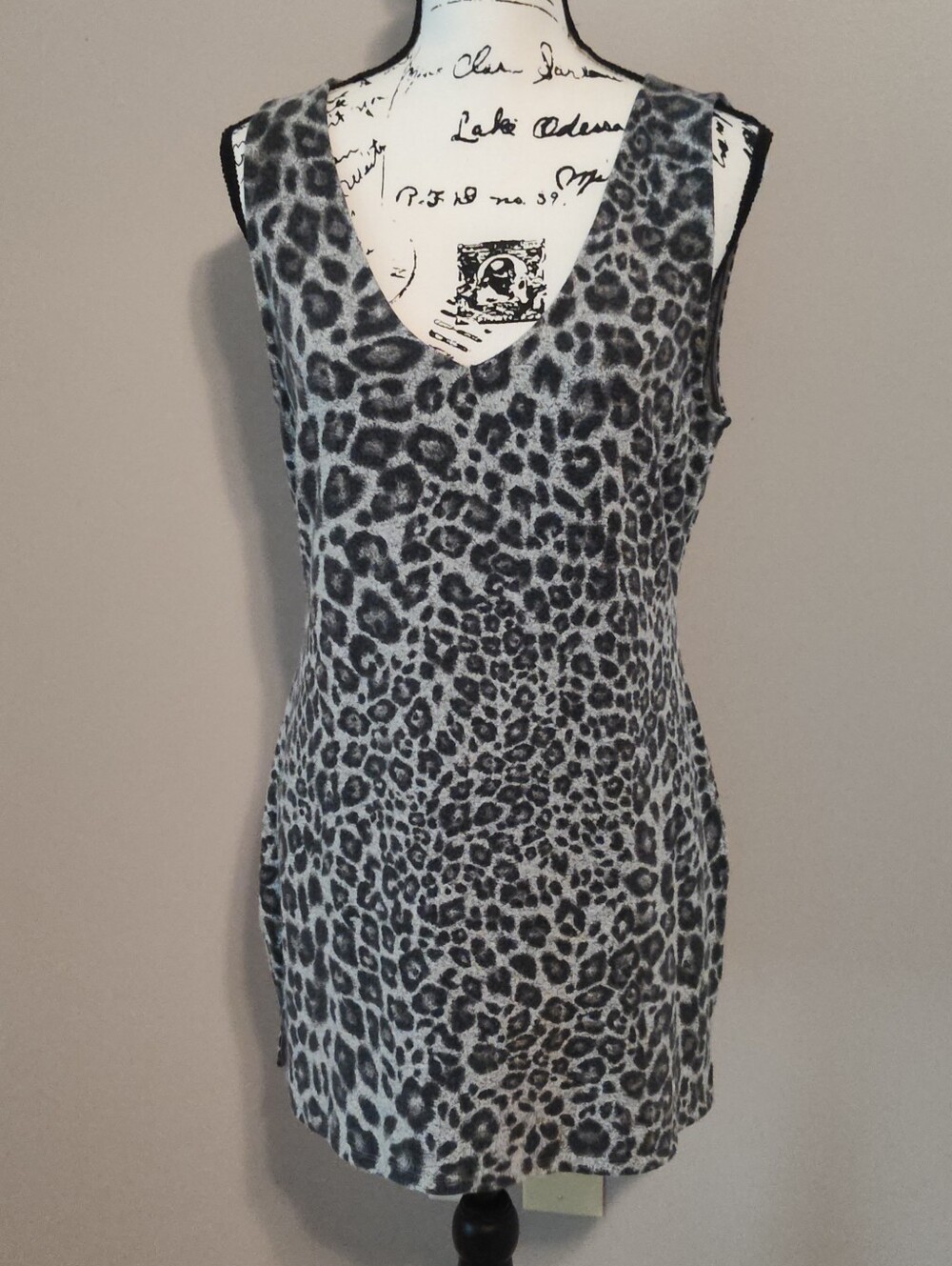 Grey Leopard Print V-Neck Tunic